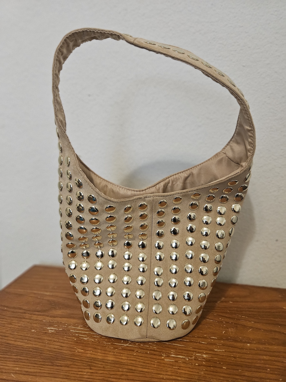 NYC Beige Shoulder Bag with Gold Studs